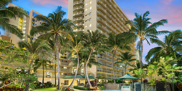 Courtyard Waikiki Beach