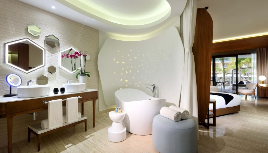 TRS Coral Hotel room