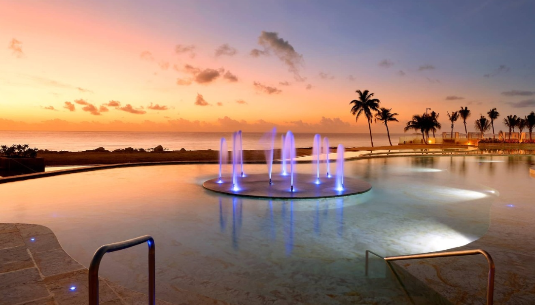 TRS Yucatan Hotel pool